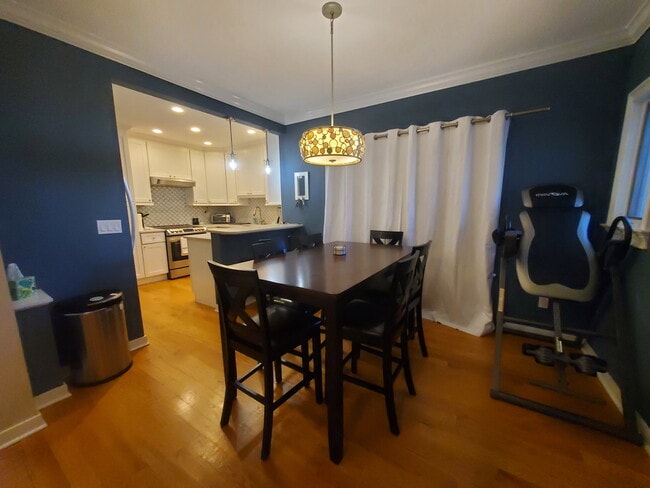 Photo - 1156 Hope St Unit 1