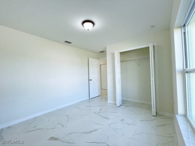 Photo - 1133-1135 Ichabod Ave