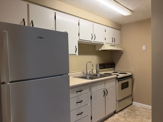 Photo - 802 12th St NW Unidad 802 12th Street NW - 6