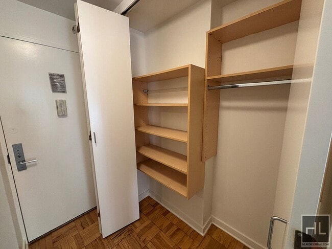 Photo - EAST 49 STREET Unit 5B