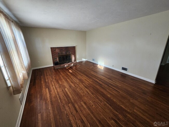 Photo - 2105 Murray Ave