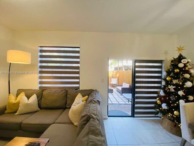 Photo - 11415 SW 250th St