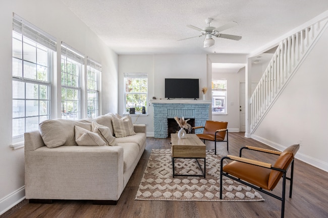 Photo - 1023 E Broad St