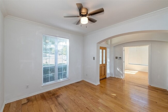 Photo - 2318 Balleybrooke Dr