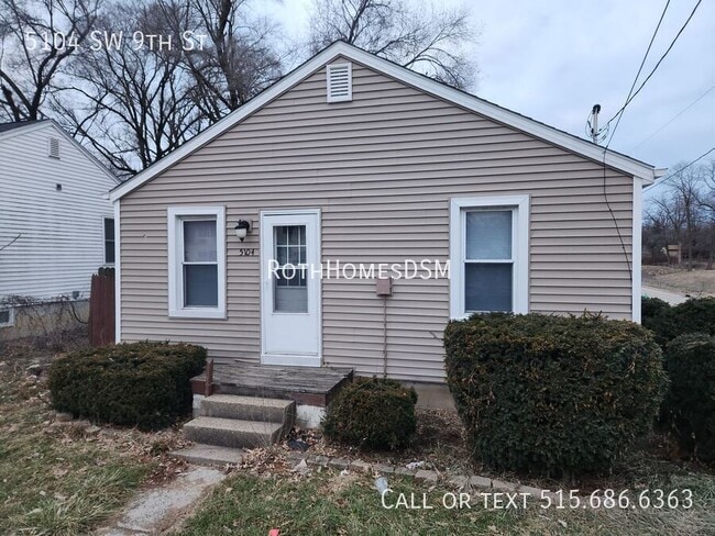 Building Photo - 5104 SW 9th St