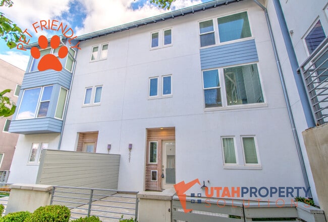 Building Photo - 5021 W Daybreak Pkwy