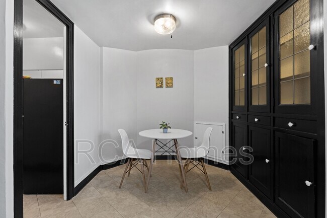 Photo - 37 West St Clair Street Unidad 311