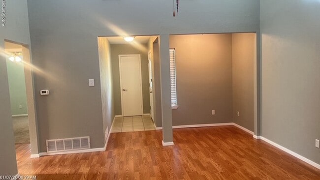 Photo - 3700 Dauphine Ct