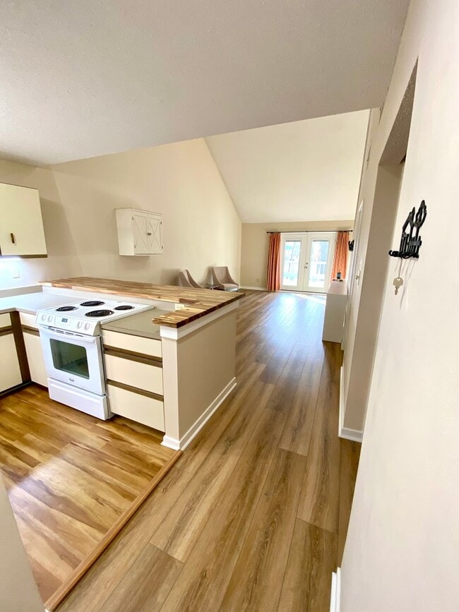 Photo - Townhome Style Loft Condo Gated Marina Community + Utilities Included!