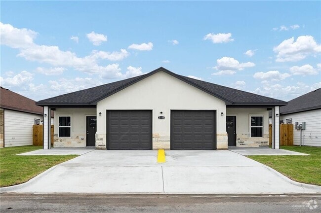Building Photo - 2320 N Vly Cir Rental