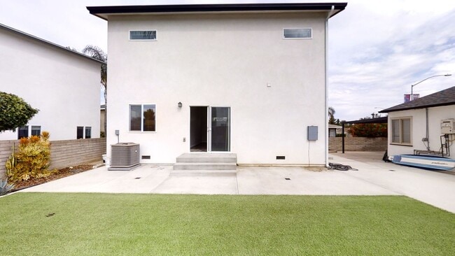 Photo - 4BD/2BA on Montezuma