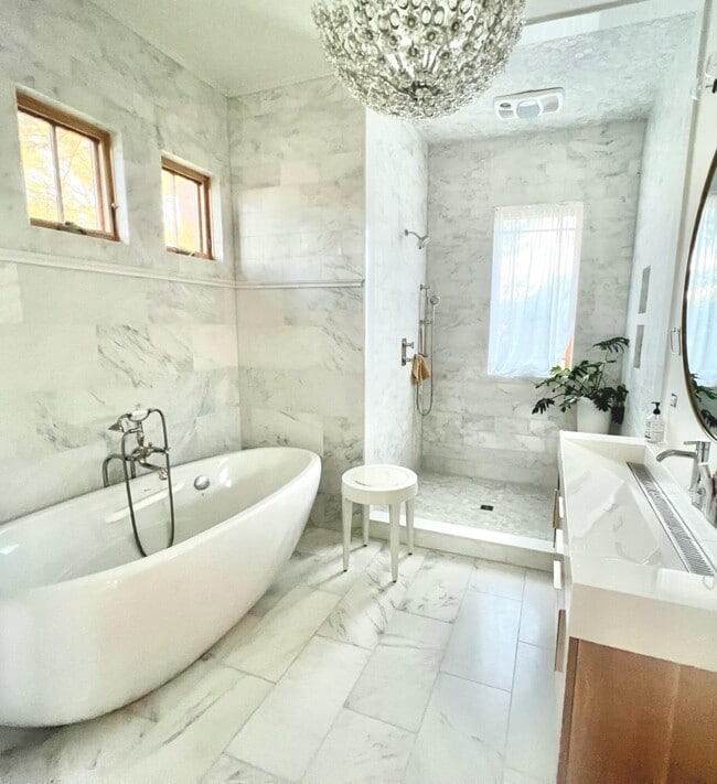 Photo - 207 Betty St