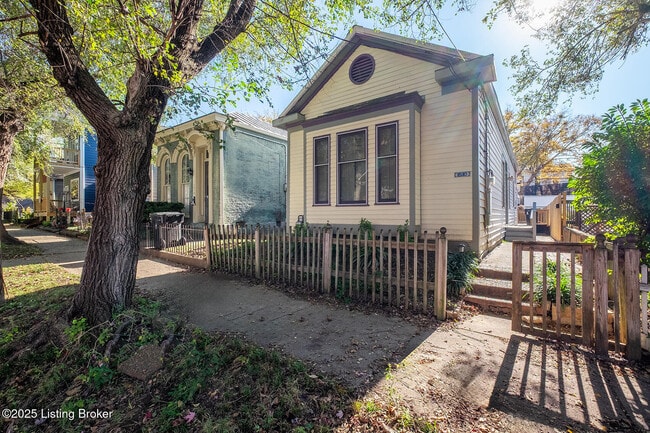 Photo - 1510 E Breckinridge St