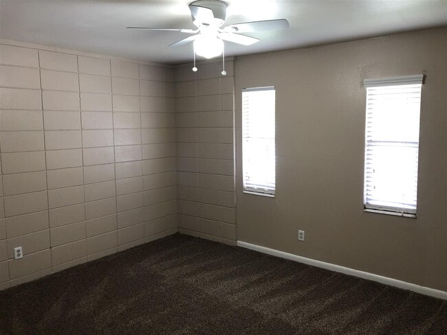 Photo - 1943 Dawsey St