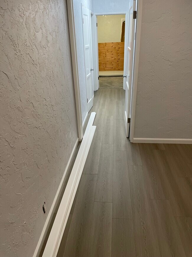 Pasillo - 14642 Kittridge St Unidad 14642