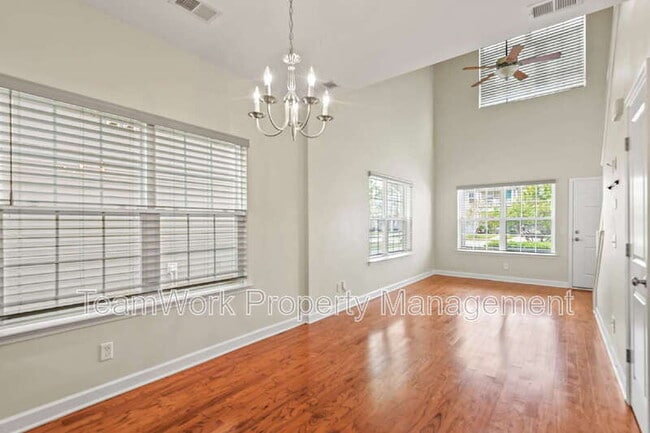 Photo - 143 Kirkland St