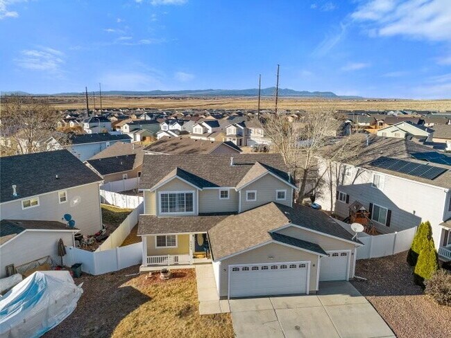 Photo - 2205 Meadowlark Ln