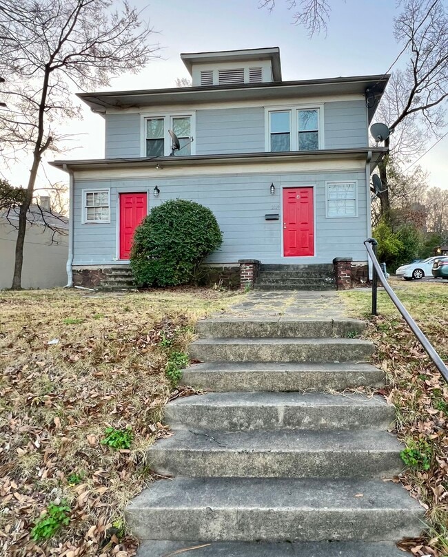 Photo - 2329 10th Ct S Unidad Apt