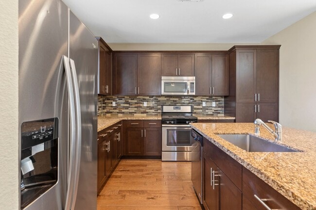 Photo - 20833 Grapevine Dr