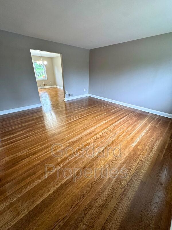 Photo - 1357 E Northern Pkwy