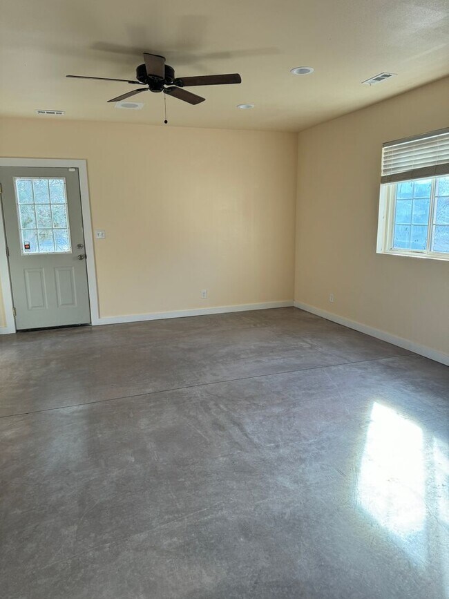 Photo - Studio+ Close to WWCC