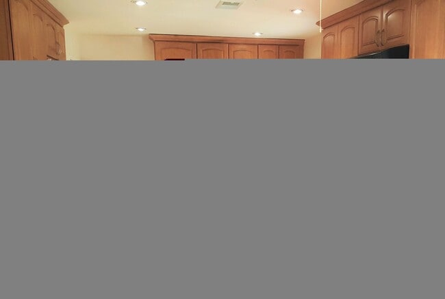 Photo - 18333 Hatteras St