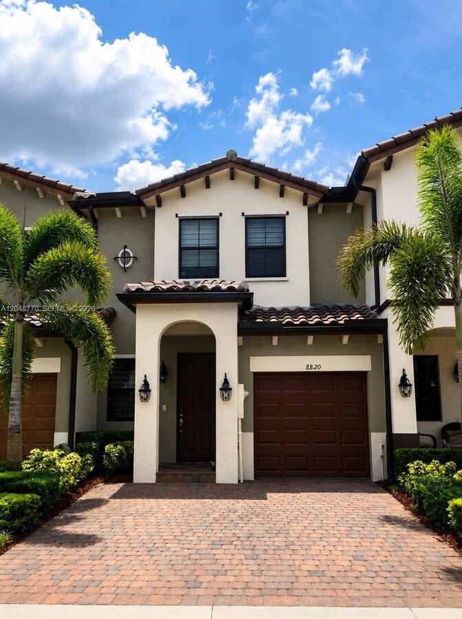 Photo - 8820 NW 103rd Ave