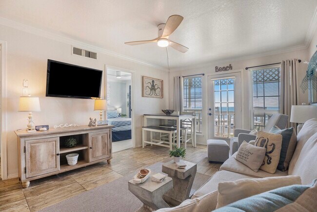 Photo - 6300 Seawall Blvd