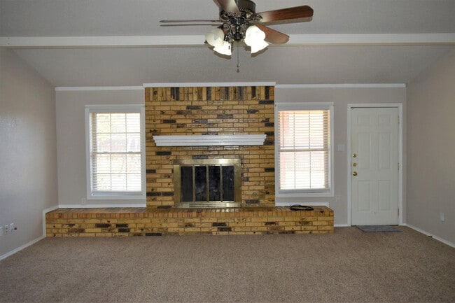 Photo - 8405 Fremont Ave