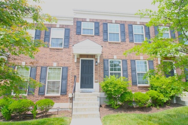 Photo - 1823 Basston Dr House