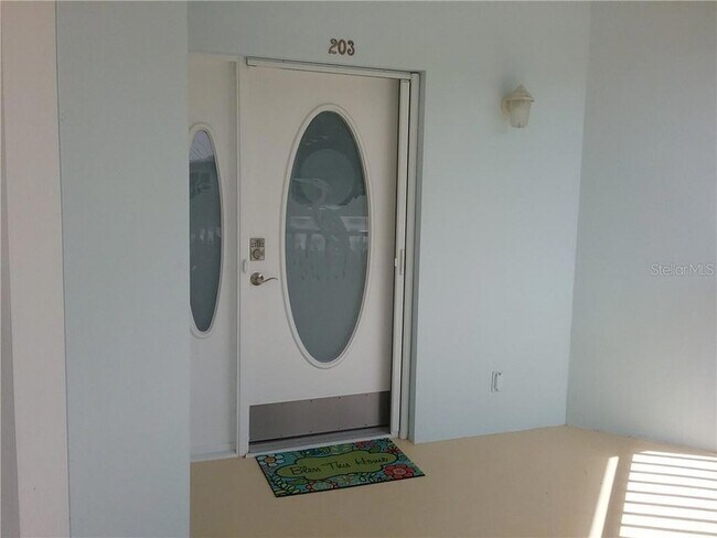 293 Hidden Bay Dr Unit 203