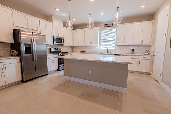 Photo - 12877 SW Ambra St.