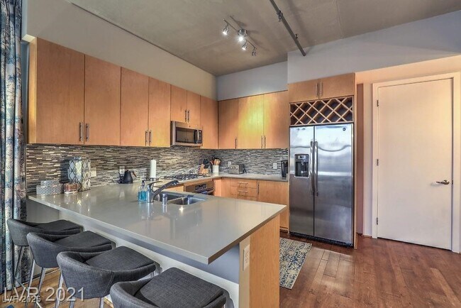 Photo - 353 E Bonneville Ave Unit 1002