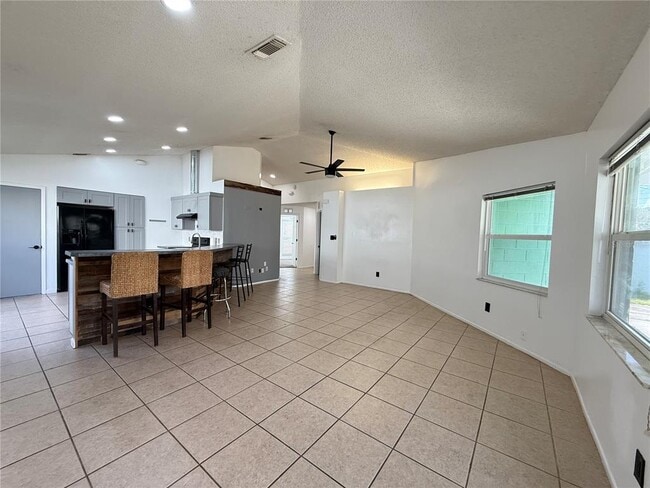 9542 Sundance Ct