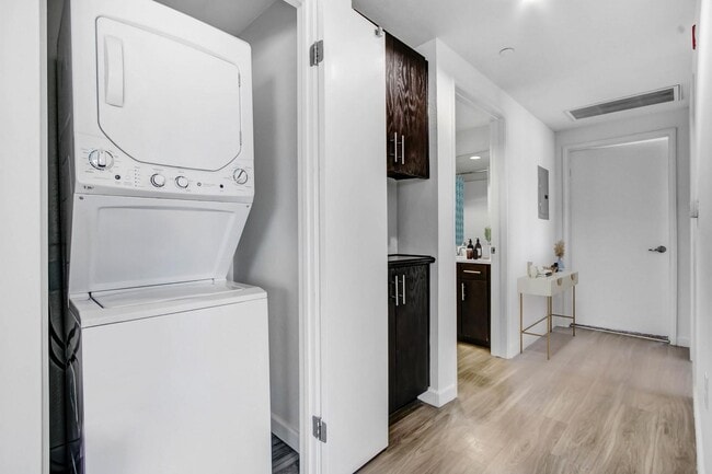 Citron Apartments