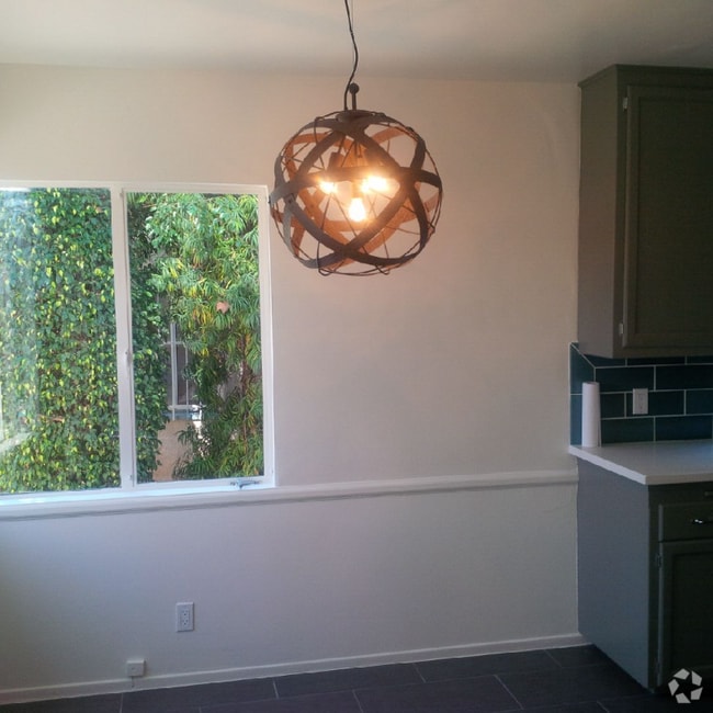 Building Photo - 809 N Las Palmas Ave Unit 809 Rental