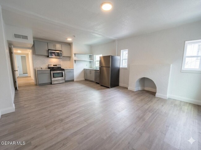 Photo - 2807 Grant Ave