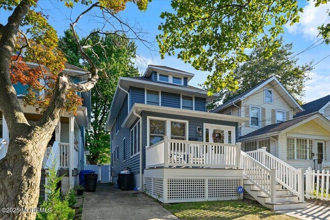 Photo - 1102 2nd Ave