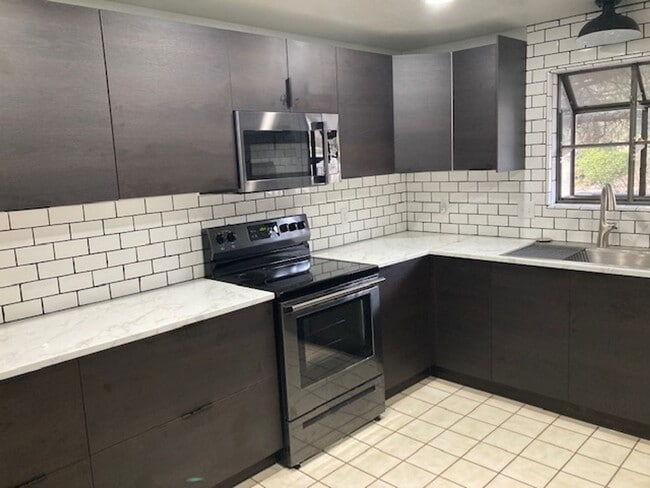 Photo - 1501 E Shenandoah Ct