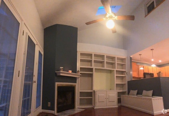 Building Photo - 5210 Village Way Unit 1 Rental