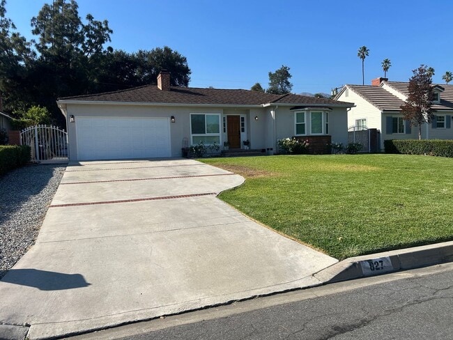 Building Photo - One level Single Family Residence walking to Arcadia Hugo Reid Elementary School