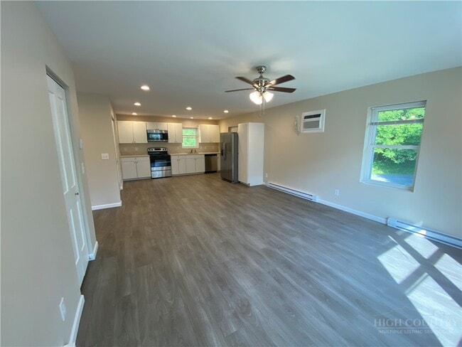 Photo - 233 Majestic Vine Ln