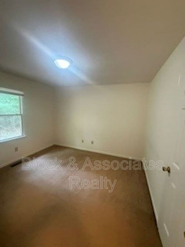 Photo - 1325 Timberlane