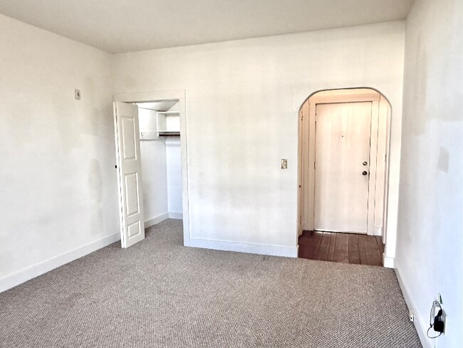 Photo - 2818 Telegraph Ave Unit 10