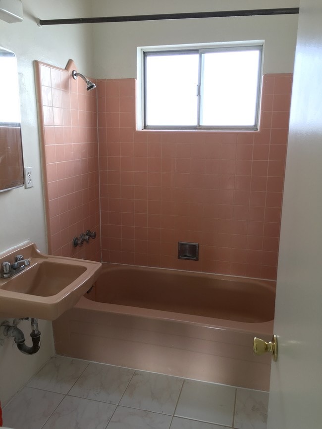 Fotografía del edificio - 1601 Maltman Ave Unidad 3