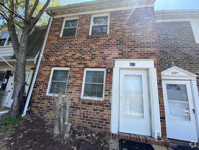 Building Photo - 611 Anvil Rd Rental