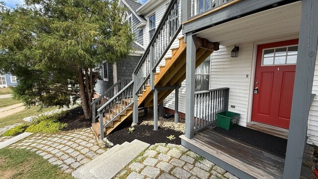 Photo - 597 Portland St Unidad B