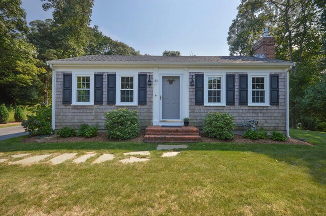 Photo - 31 Garrison Rd