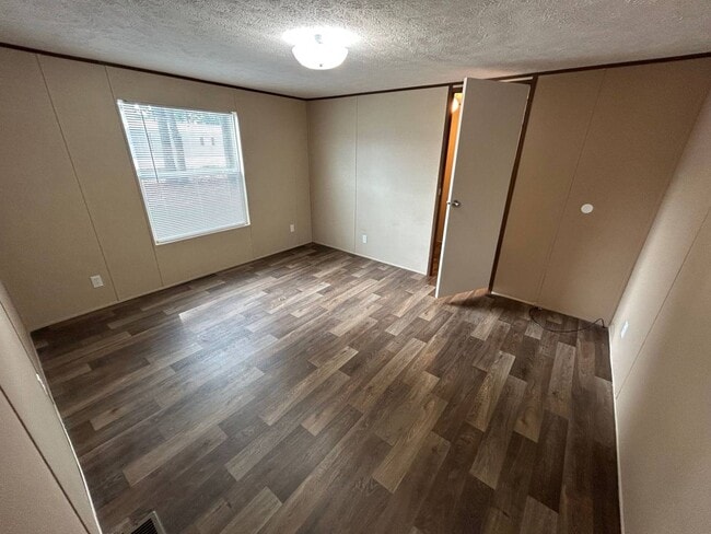 Photo - 1111 Teneile St