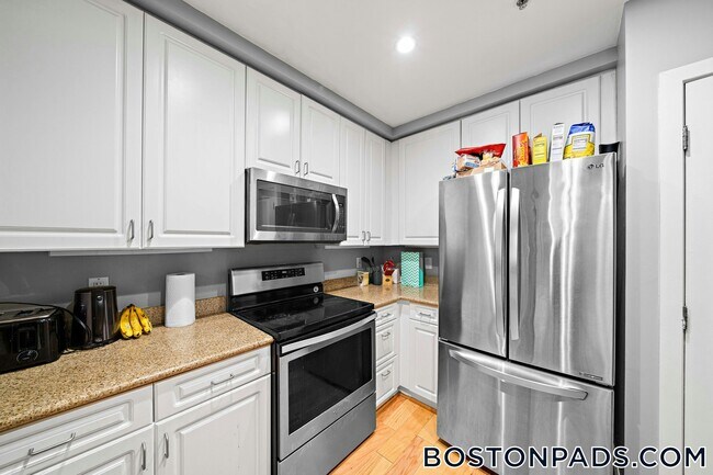 175 Cottage St Unit 214